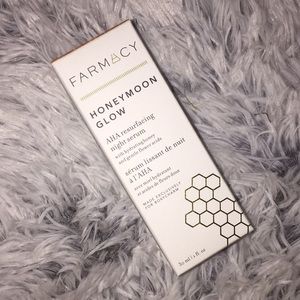Farmacy Honeymoon Glow serum 🐝